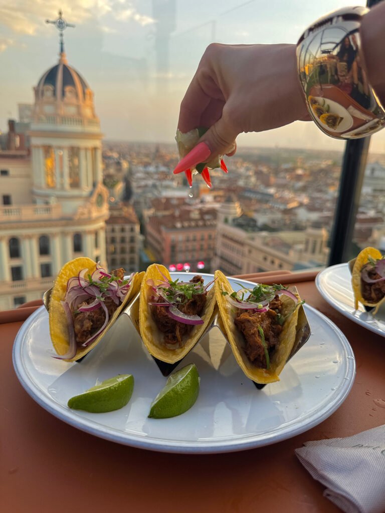 Rooftop Ella Skybar Madrid